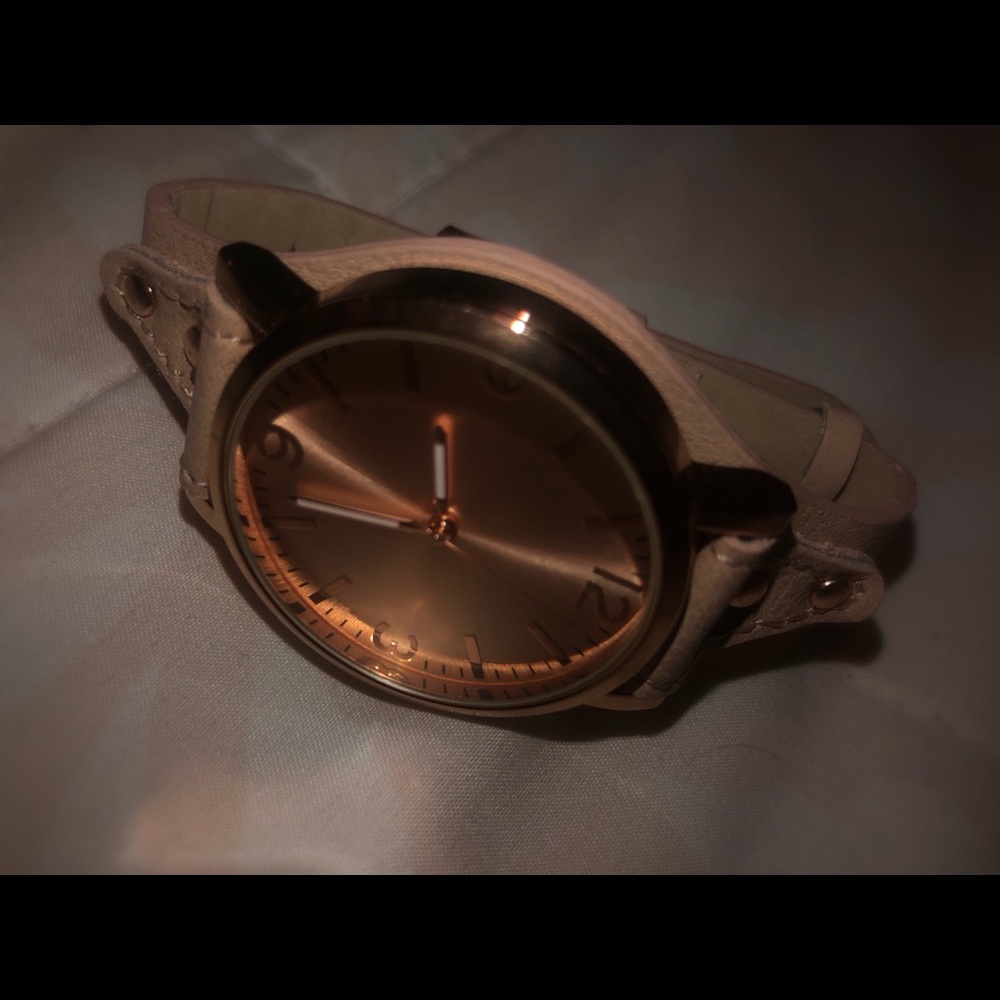 Rose gold watch (new)